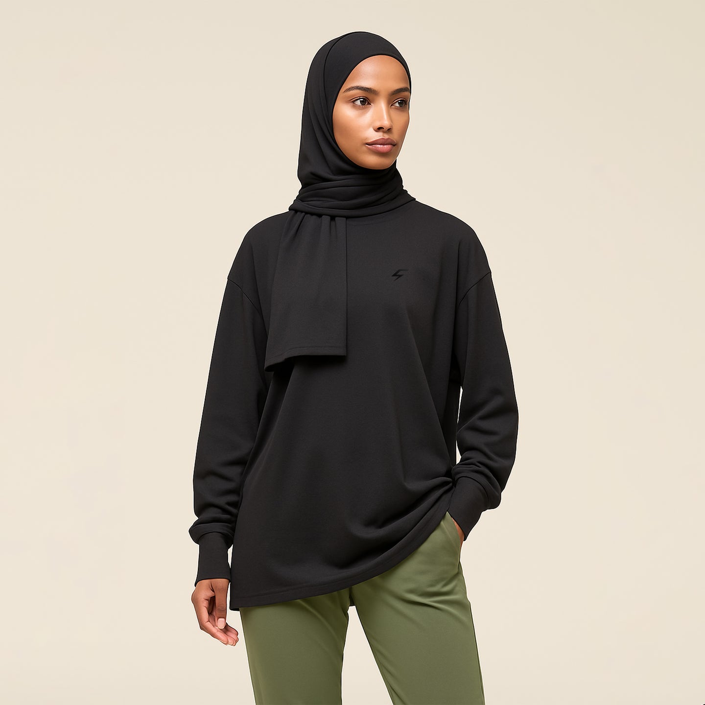 MODEST SWEAT TOP